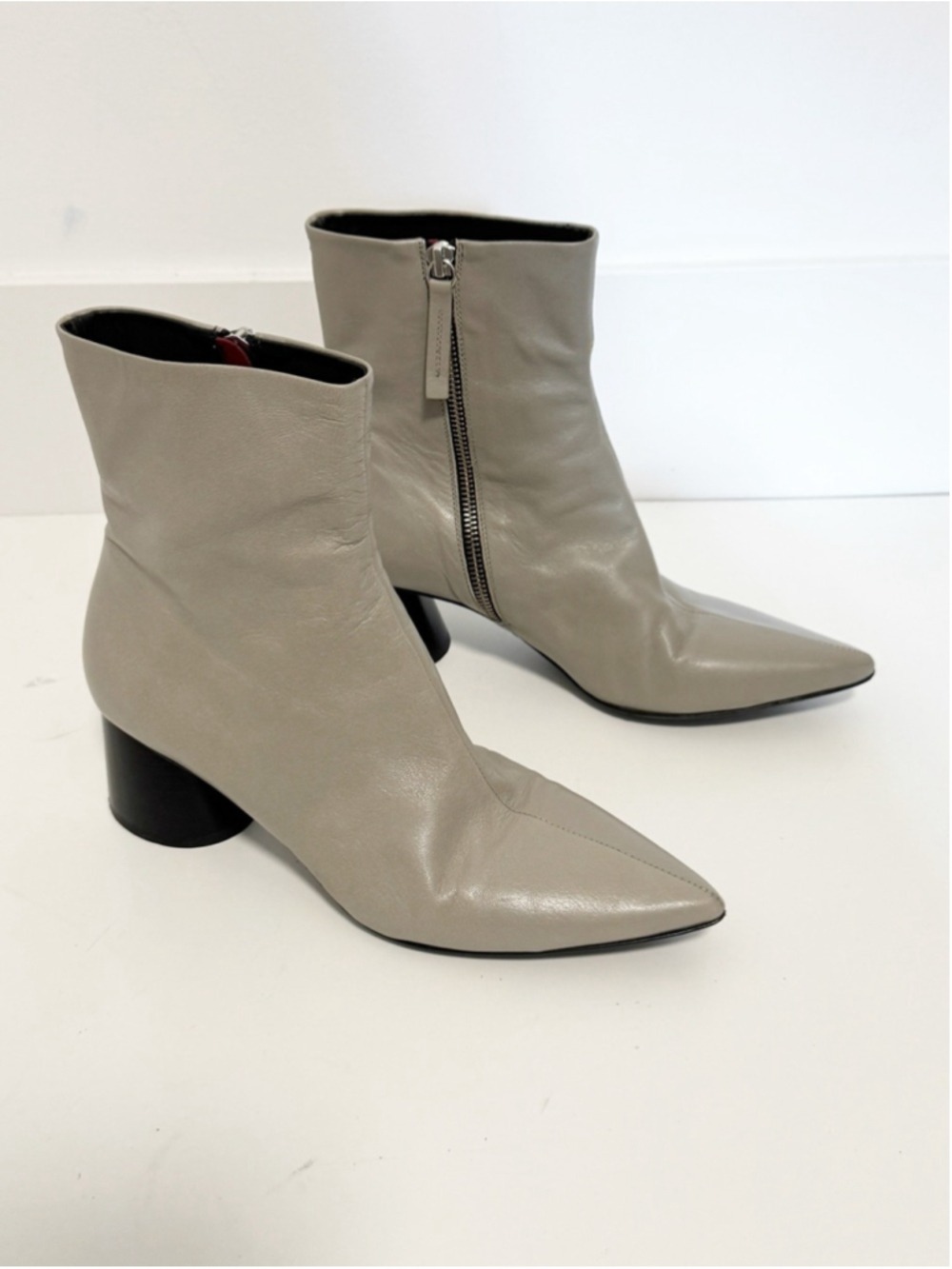 Halmanera Pointed Toe Leather Ankle Boot Round Block Heel Size 38